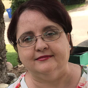 Meet your Posher, Lorilee